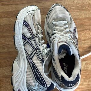 ASICS White and purple running shoes size 7